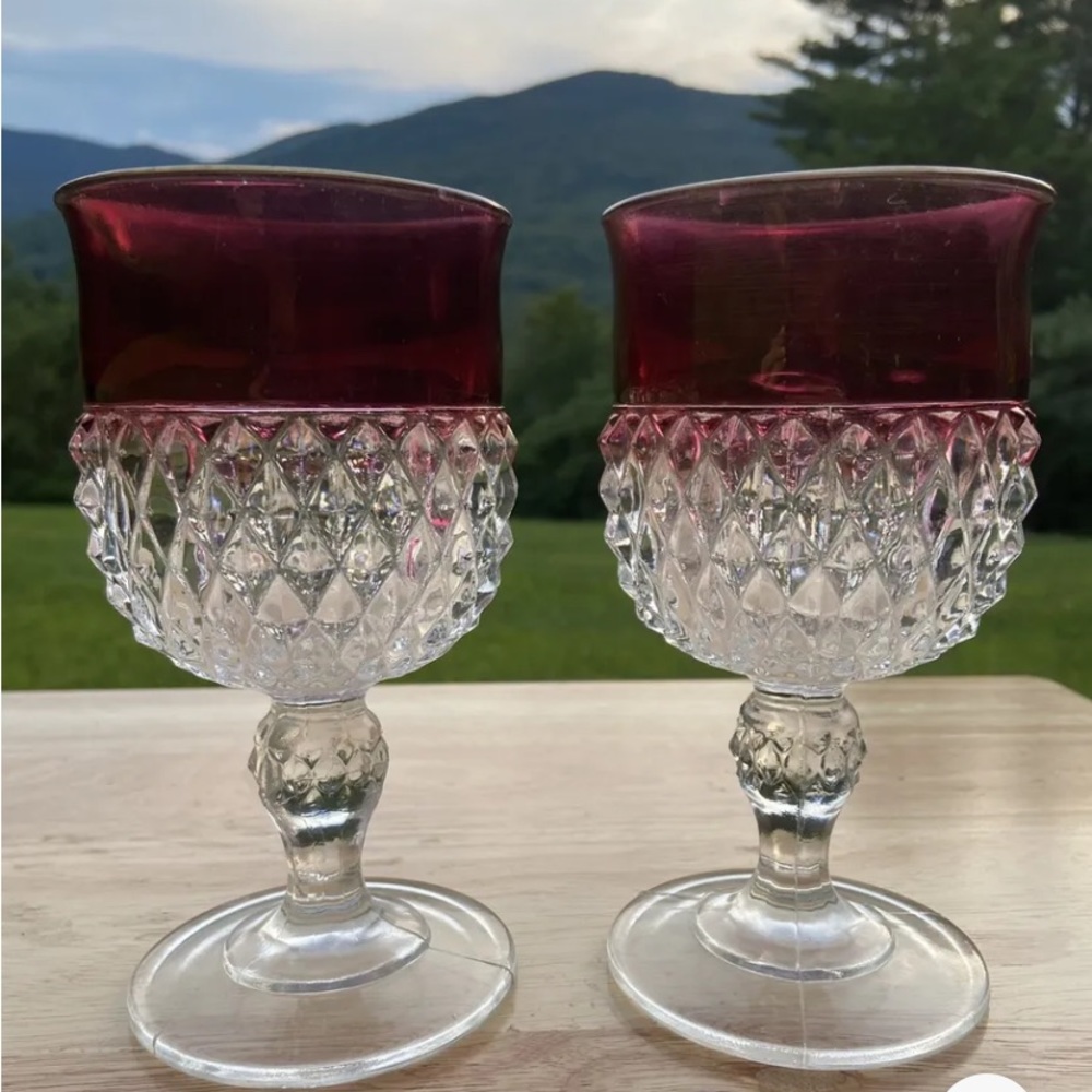 Diamond Point Ruby‎